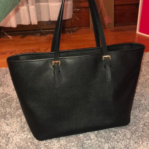 (SOLD) Michael Kors purse - Picture 4 of 5